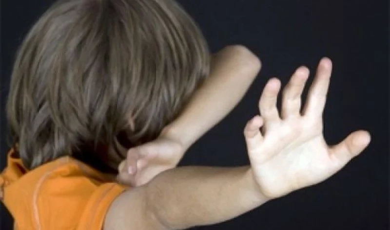 Туған ұлын зорлаған мектеп директоры сот алдында жауап берді