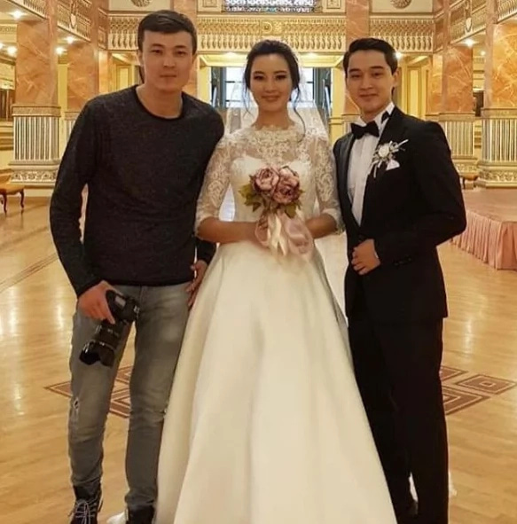 Қыздардың арманы болған отандық актердің үйлену тойы Алматы төрінде дүркіреп өтті (фото, видео)