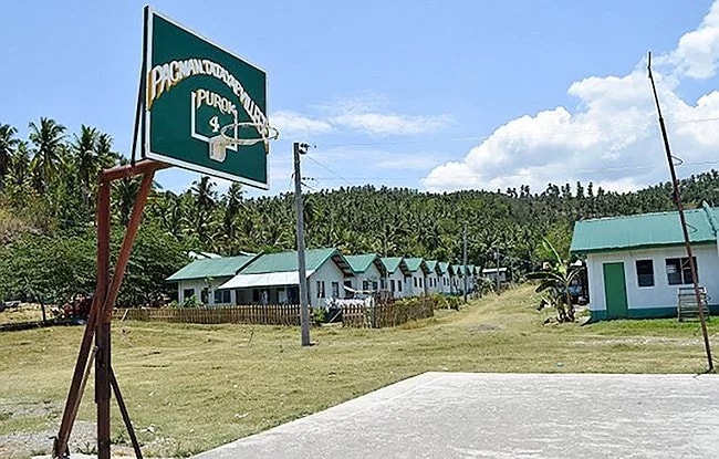 Кедейлікке тап болған ауылын адам танымастай өзгерткен әйгілі боксшы кім?
