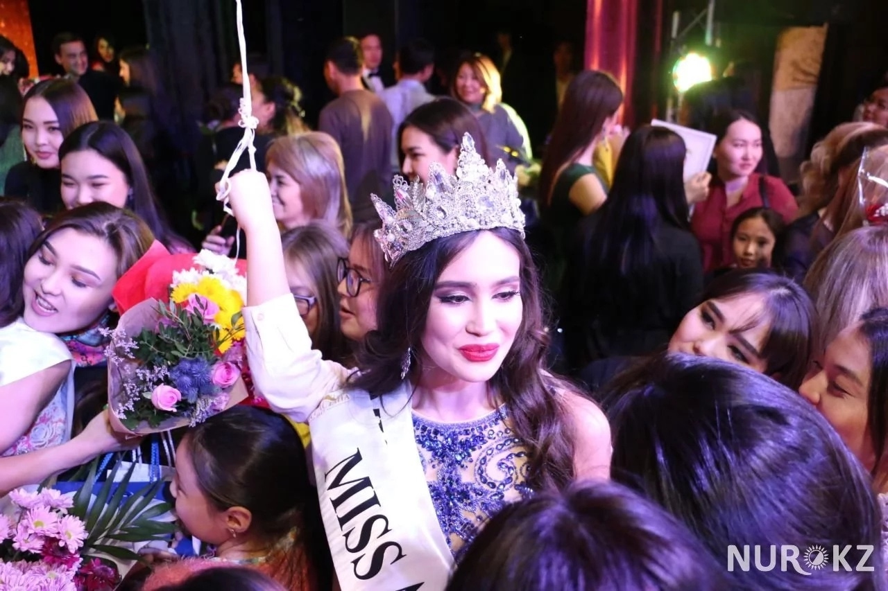 21 жастағы сұлу бойжеткен «Астана аруы-2017» жүлдесін жеңіп алды (фото)