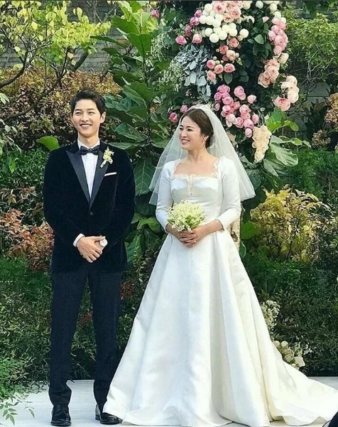 "Ва Банк" арқылы жүректерді жаулаған актриса танымал актерға тұрмысқа шықты