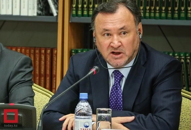 Кул-Мухаммед доложил Назарбаеву о подписчиках "Нұр Отан" в соцсетях